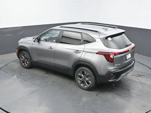 Used 2024 Kia Seltos S AWD/4WD image 47