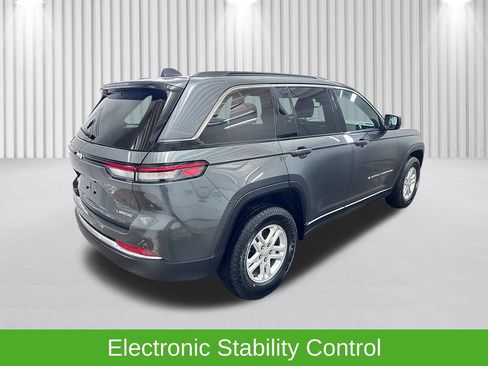 Certified 2024 Jeep Grand Cherokee Laredo w/ Trailer Tow Package image 8