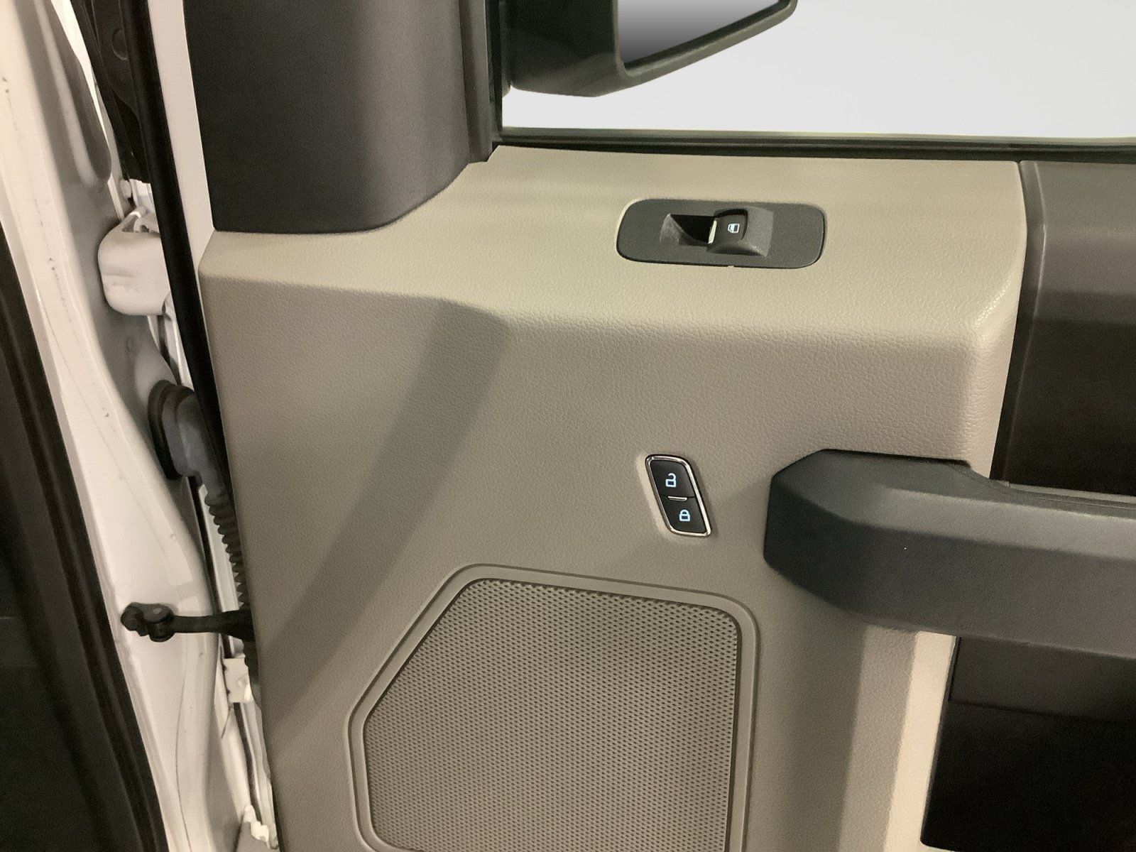 Used 2019 Ford F150 XL w/ Equipment Group 101A Mid RWD image 22
