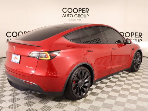 Used 2023 Tesla Model Y Performance AWD/4WD image 19