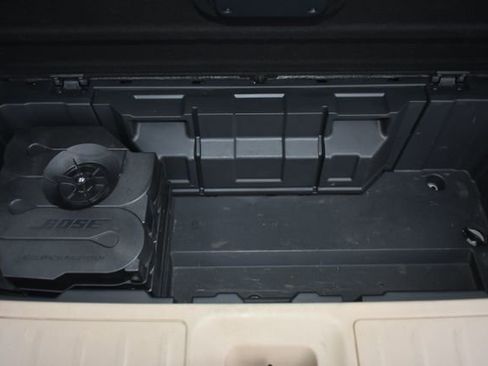 Used 2017 Nissan Pathfinder Platinum w/ Family Entertainment Package image 49