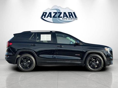 Used 2023 GMC Terrain AT4 image 2