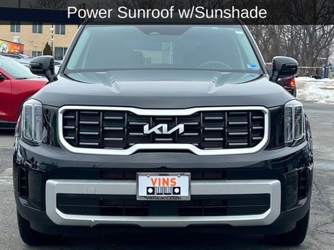 Used 2024 Kia Telluride S w/ S Sunroof Package image 4