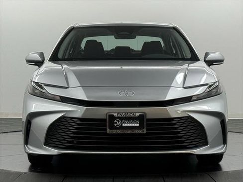 Certified 2025 Toyota Camry LE image 3