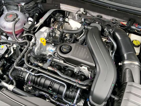 New 2026 Volkswagen Taos SEL AWD/4WD image 17