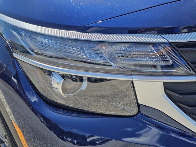 Used 2026 Kia Seltos LX AWD/4WD image 5