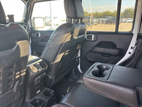 Used 2020 Jeep Gladiator Rubicon image 34