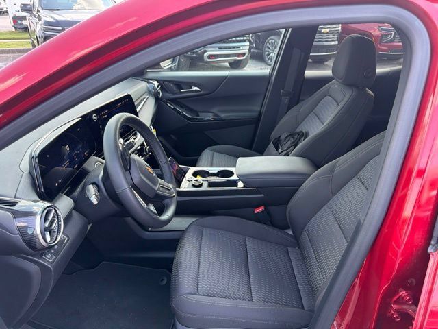 New 2026 Chevrolet Equinox LT FWD image 13