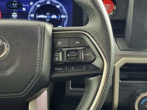 Used 2024 Toyota Tacoma TRD Sport AWD/4WD image 27