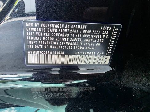 Used 2024 Volkswagen Golf R AWD/4WD image 33