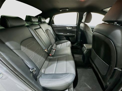 Used 2023 Kia Forte GT-Line w/ GT-Line Technology Package image 27