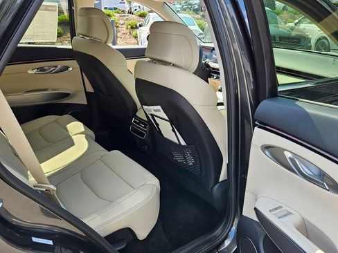 New 2026 Genesis GV70 2.5T Select AWD/4WD image 15