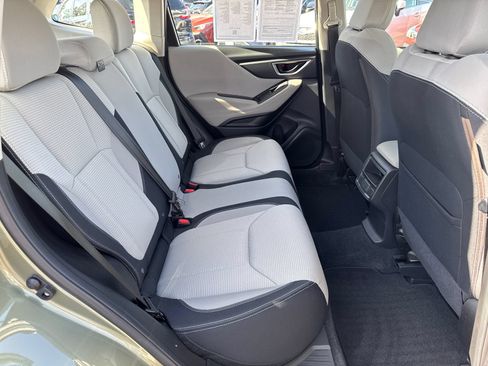 Used 2021 Subaru Forester AWD/4WD image 11