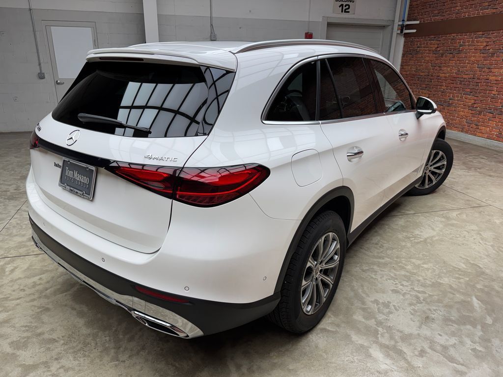 Certified 2026 Mercedes-Benz GLC 300 4MATIC image 5