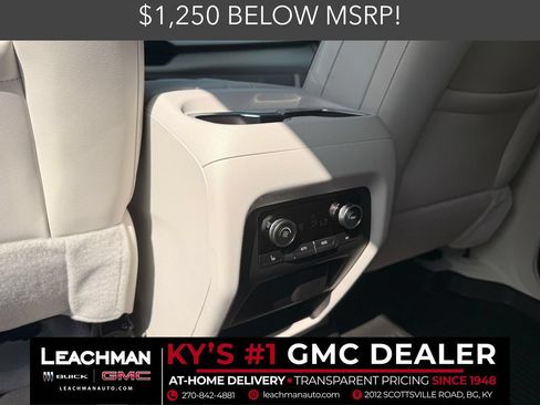 New 2026 Buick Enclave Avenir w/ Super Cruise Package FWD image 23