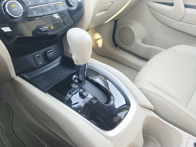 Used 2014 Nissan Rogue S AWD/4WD image 25