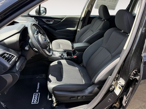 Used 2022 Subaru Forester Premium AWD/4WD image 10