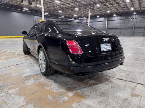 Used 2017 Bentley Mulsanne RWD image 20