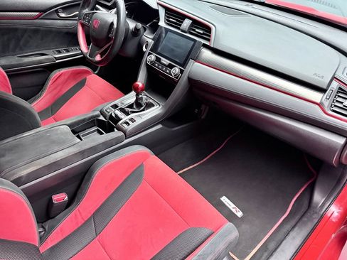Used 2018 Honda Civic Type R image 11