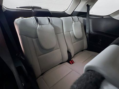 New 2026 Ford Explorer Platinum image 16