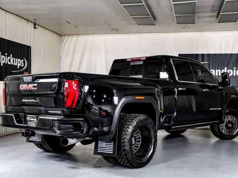 Used 2025 GMC Sierra 3500 Denali w/ Denali Reserve Package AWD/4WD image 9