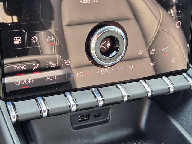 New 2027 GMC Terrain Elevation w/ Elevation Premium Package FWD image 25