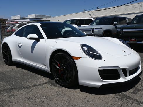 Used 2018 Porsche 911 GT3 RS image 28