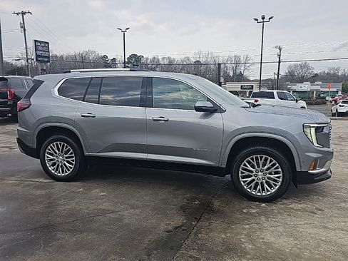 New 2026 GMC Acadia Denali w/ Super Cruise Package image 2