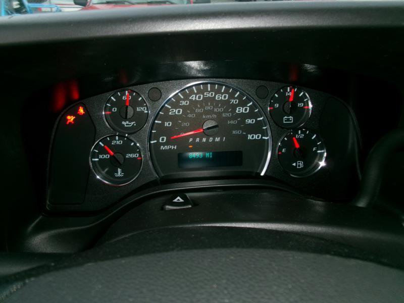 Used 2025 GMC Savana 2500 w/ Driver Convenience Package RWD image 2