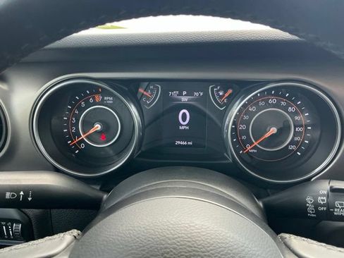 Used 2018 Jeep Wrangler Unlimited Sport S AWD/4WD image 22