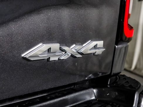 Used 2025 RAM 2500 Big Horn AWD/4WD image 45