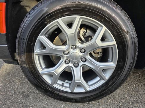 Used 2022 Jeep Wagoneer Series II image 3