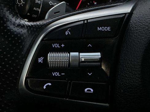 Used 2019 Genesis G70 3.3T Advanced w/ Prestige Package image 27