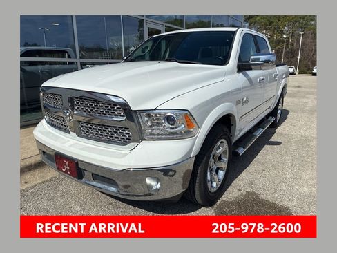 Used 2018 RAM 1500 Laramie image 1