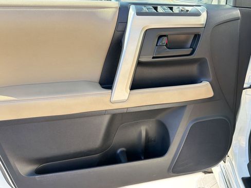 Used 2010 Toyota 4Runner Limited image 12