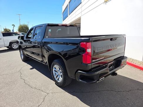 Certified 2023 Chevrolet Silverado 1500 RST w/ Z71 Off-Road Package AWD/4WD image 4
