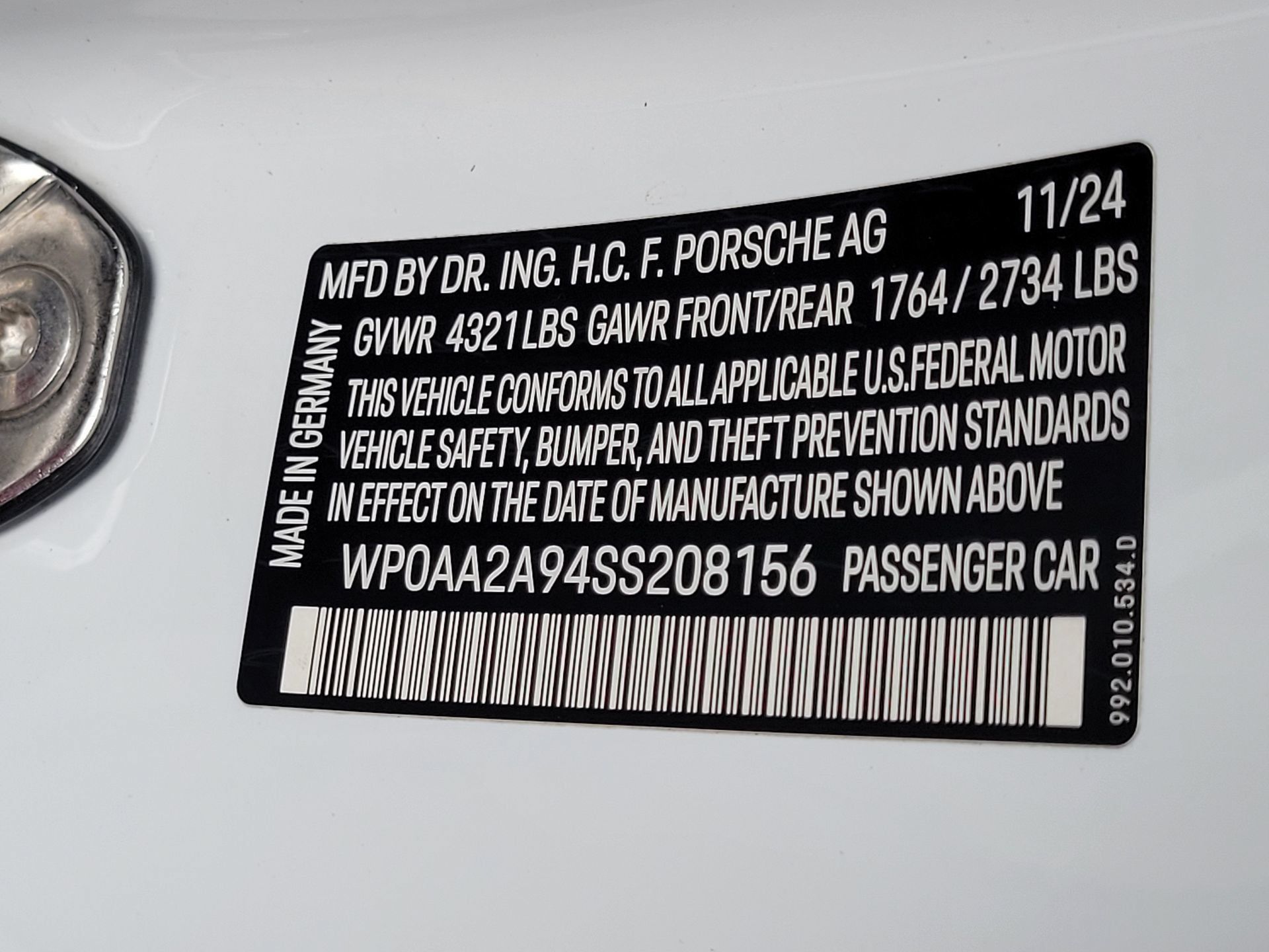 Certified 2025 Porsche 911 Carrera RWD image 32