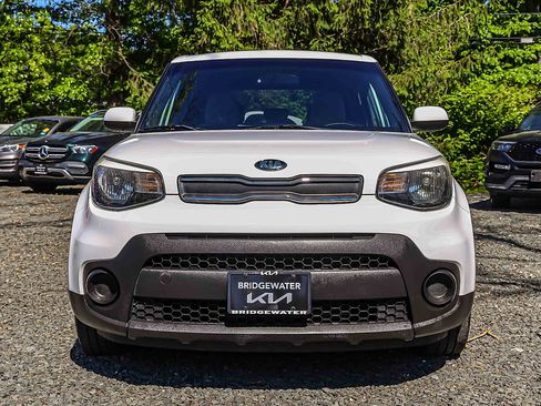Certified 2017 Kia Soul FWD image 2