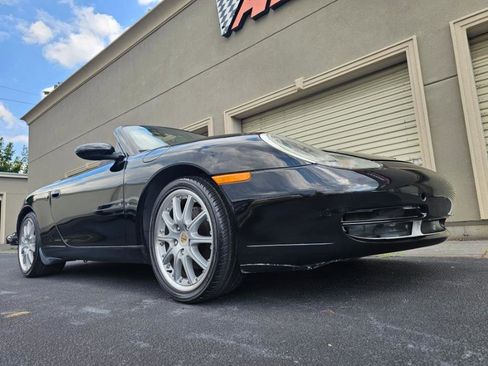 Used 2001 Porsche 911 Carrera image 3