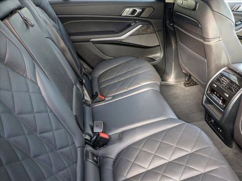 Used 2023 BMW X7 xDrive40i w/ Premium Package image 21
