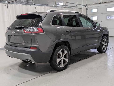 Used 2019 Jeep Cherokee Limited image 7