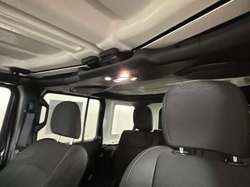 Used 2023 Jeep Wrangler Unlimited w/ 8.4" Radio Group AWD/4WD image 10