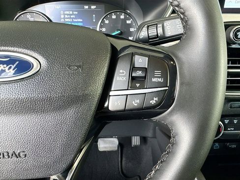 Certified 2022 Ford Escape SE w/ SE Sport Appearance Package FWD image 14