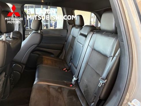Used 2022 Jeep Grand Cherokee Laredo X RWD image 12