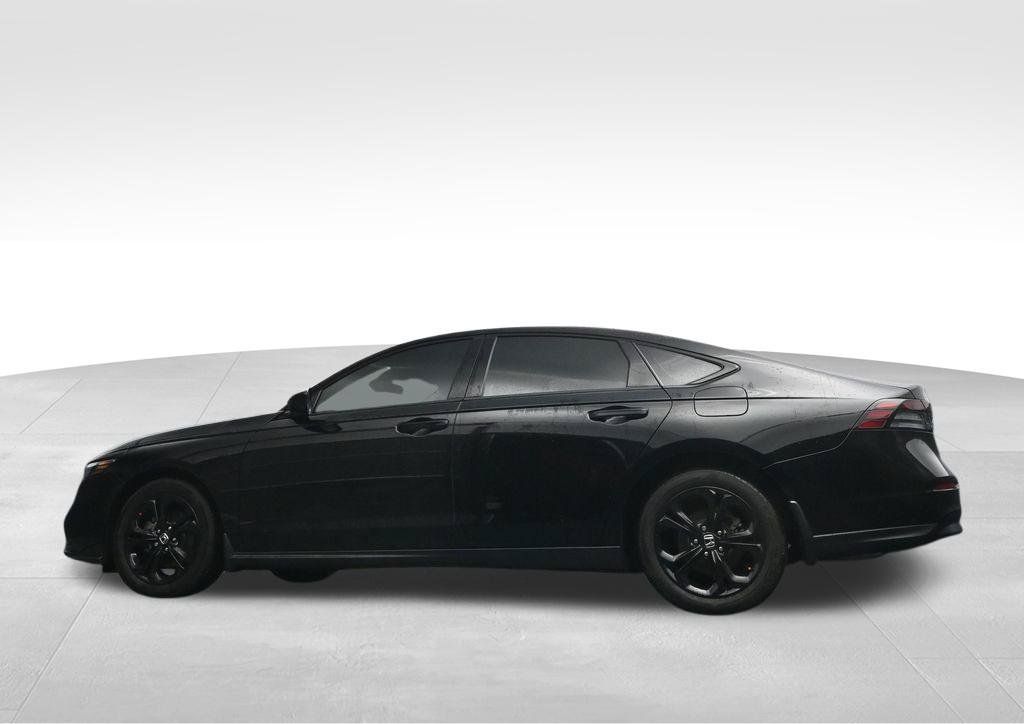 Used 2025 Honda Accord SE image 42