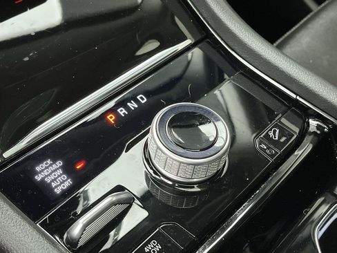 Used 2023 Jeep Grand Cherokee 4WD 4xe image 26