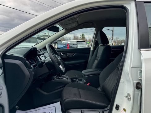 Used 2017 Nissan Rogue S AWD/4WD image 17