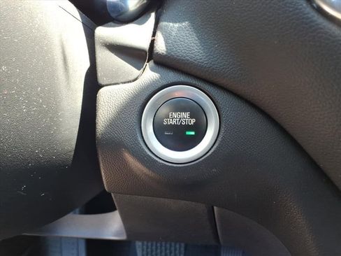 Used 2021 Chevrolet Equinox LT FWD image 14