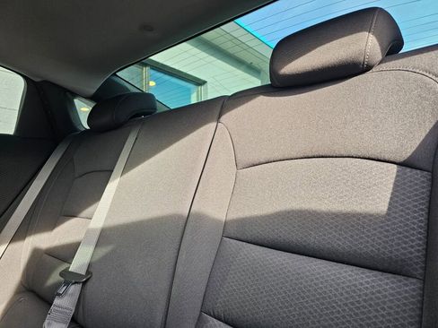 Used 2019 Chevrolet Malibu LS image 17