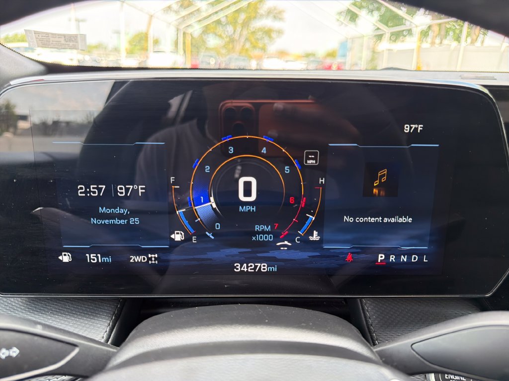 Used 2025 Chevrolet Equinox LT AWD/4WD image 17